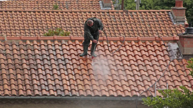 Nettoyage de toiture après une tempête à Abbeville, Amiens, Steevy Couverture